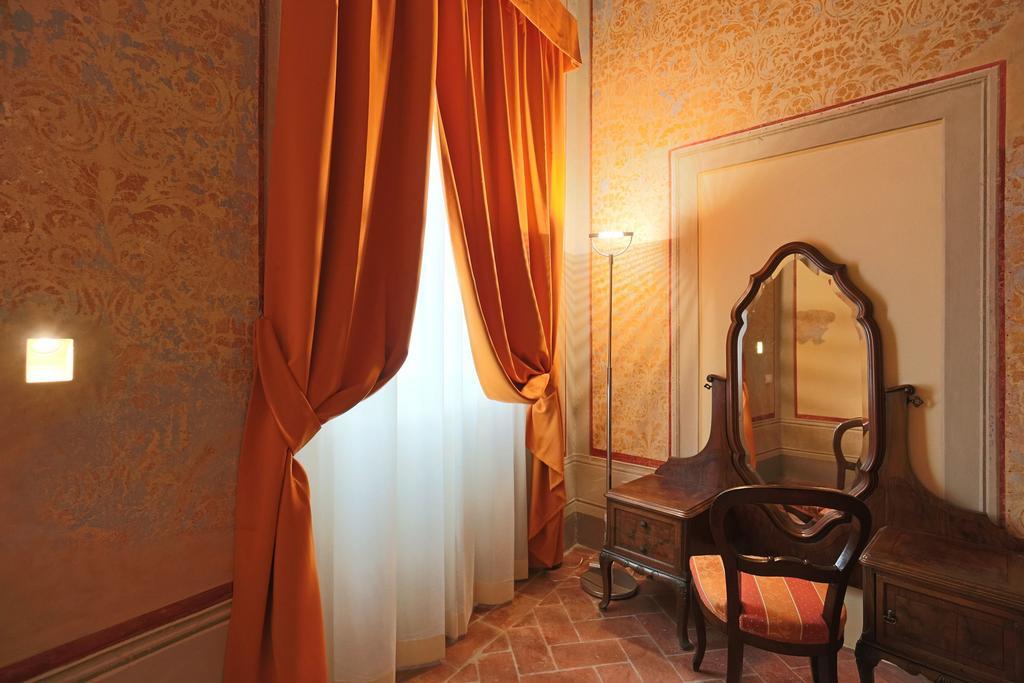 Uffizi Harmony Bed & Breakfast Florence Room photo